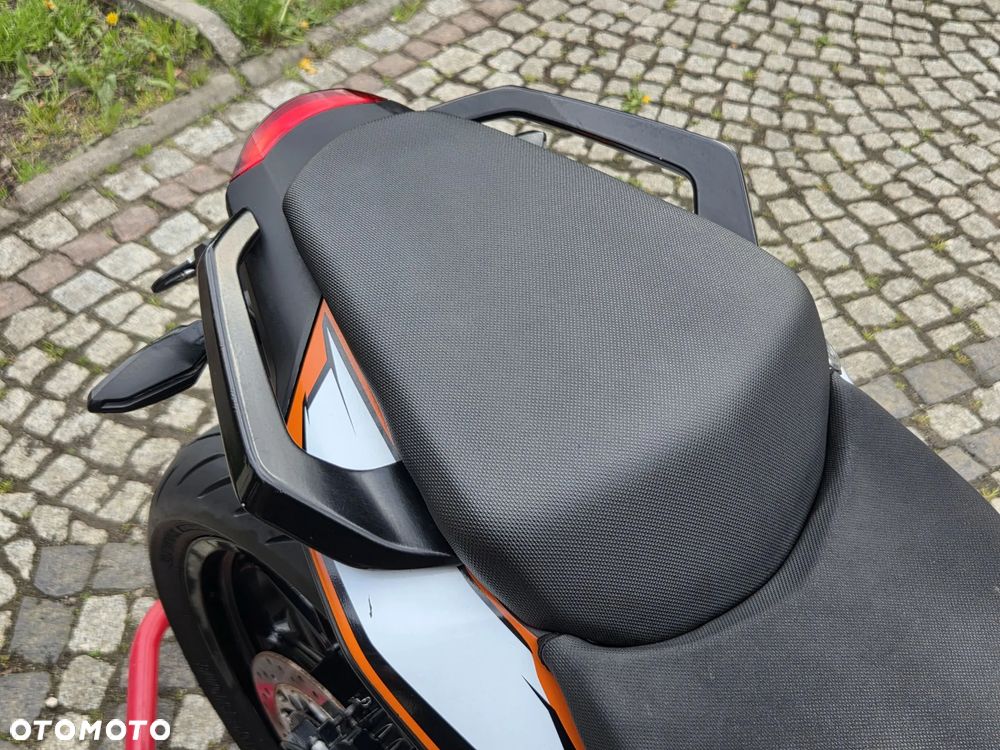 KTM Duke 125 - 36