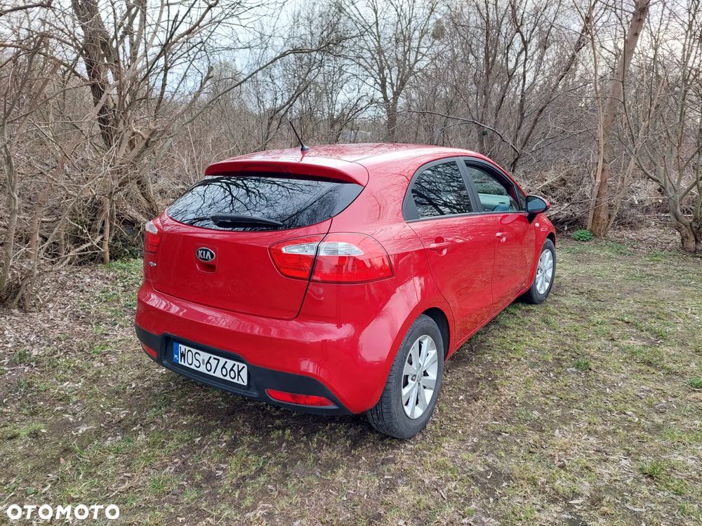 Kia Rio - 2