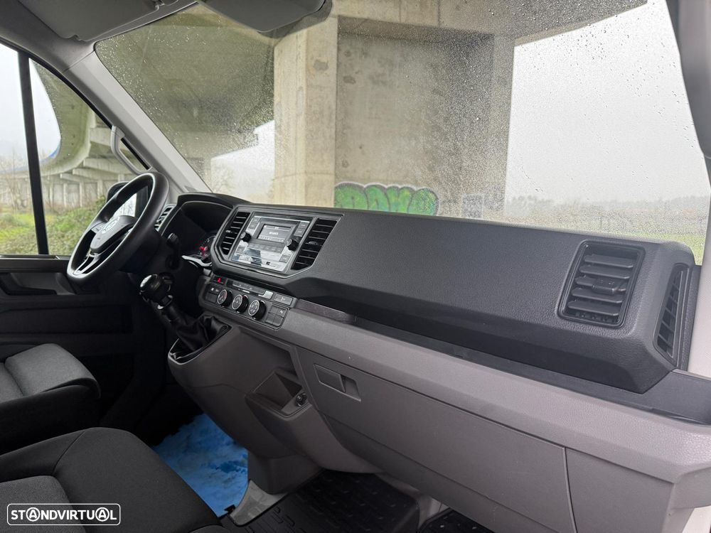 VW Crafter 35 2.0 TDI LH3 180 CV C/FRIO - 24