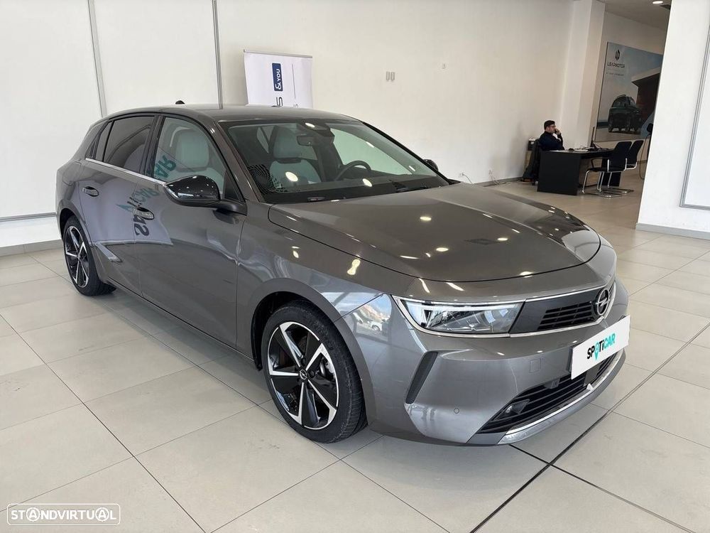 Opel Astra 1.5 D Elegance Aut. - 3