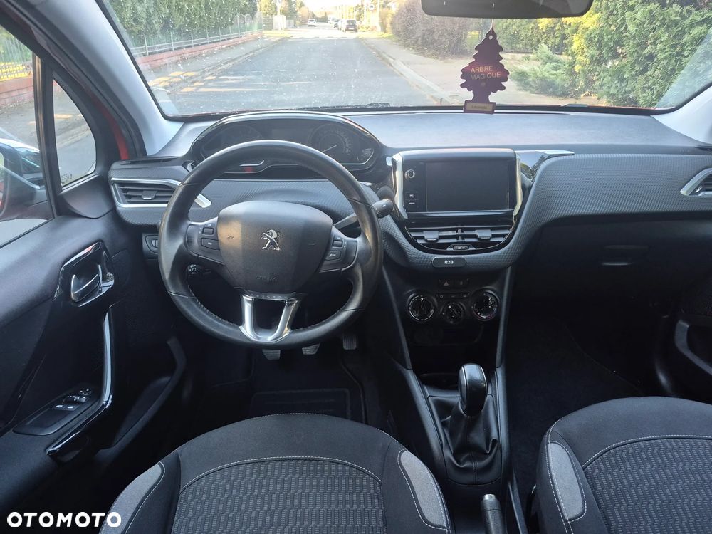 Peugeot 208 PureTech 82 Start & Stop Style - 13