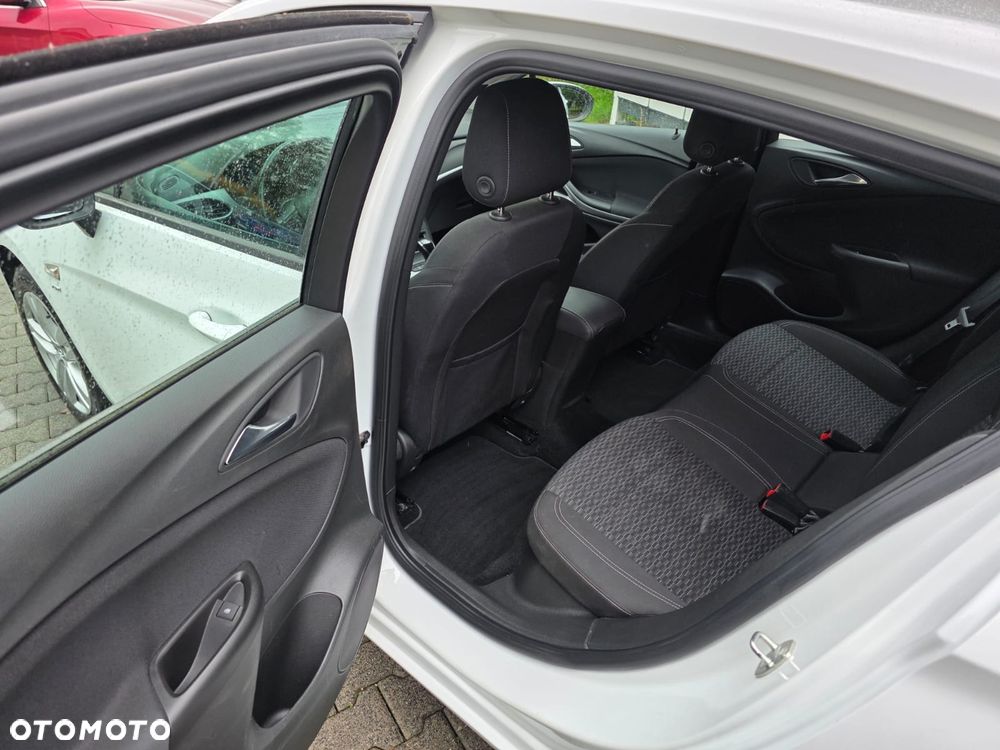 Opel Astra - 13