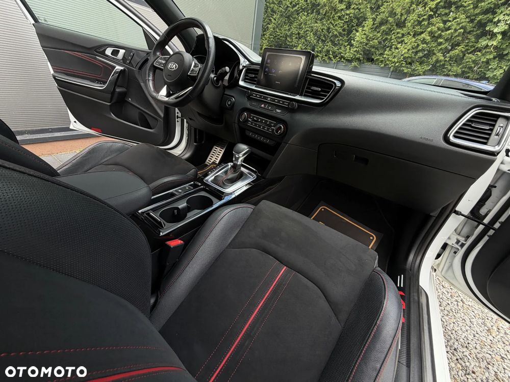 Kia Ceed 1.6 T-GDI DCT7 OPF GT - 15
