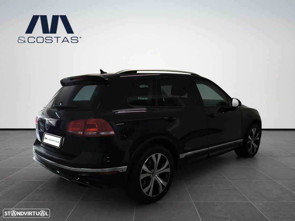 VW Touareg 3.0 TDI V6 Executive Edition - 16
