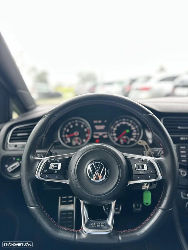 VW Golf 2.0 TSi GTi DSG Performance - 18