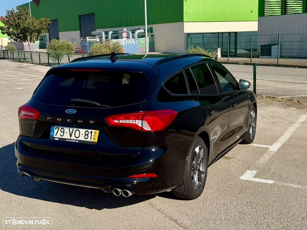 Ford Focus - 1