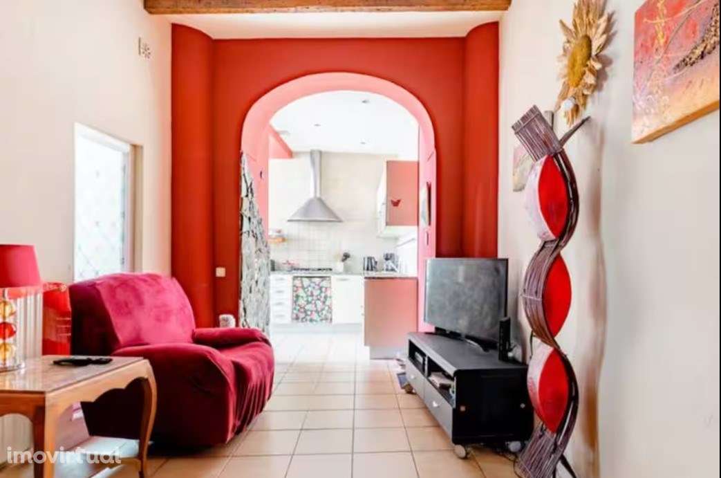 APARTAMENTO COM GRANDE POTENCIAL PARA AL NO CENTRO HISTÓRICO - Grande imagem: 3/24