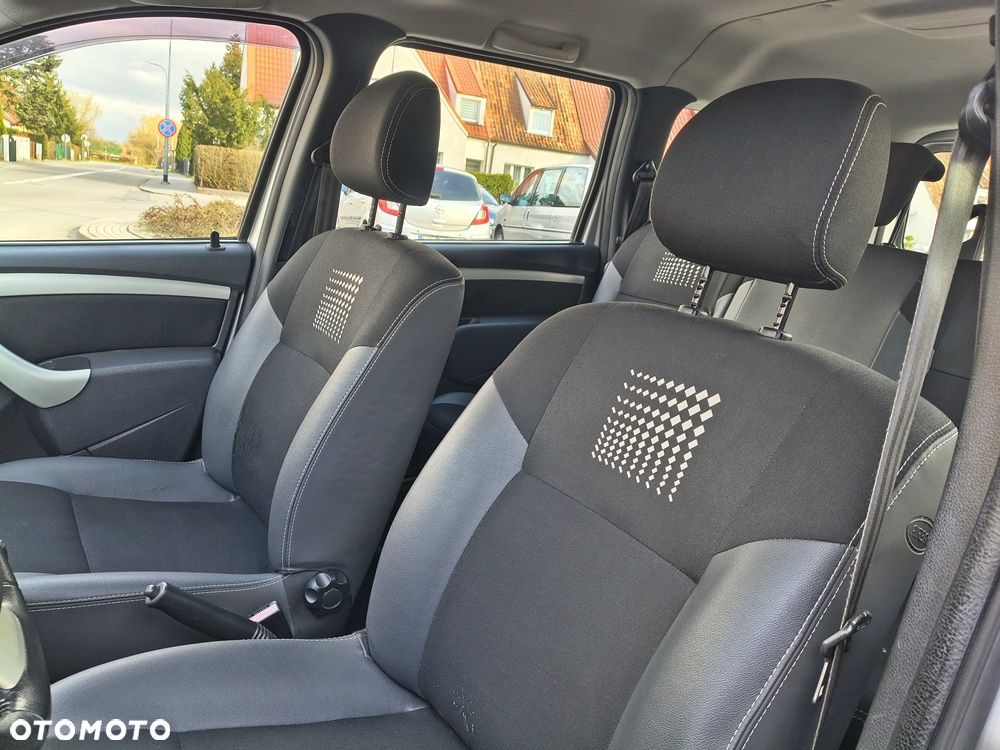 Dacia Logan 1.6 16V Laureate - 24