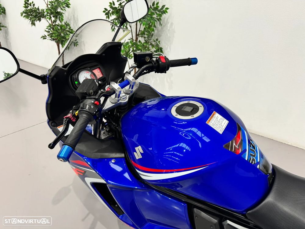 Suzuki GSX 650 F - 8
