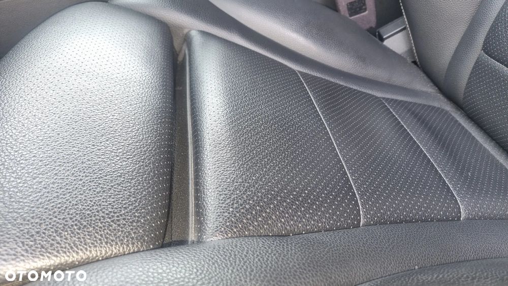 Mercedes-Benz GLC - 23