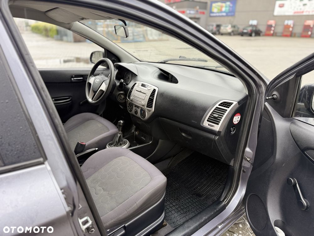 Hyundai i20 - 8