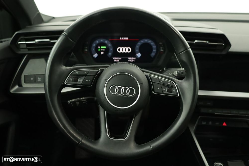 Audi A3 Sportback 45 TFSIe S line - 13