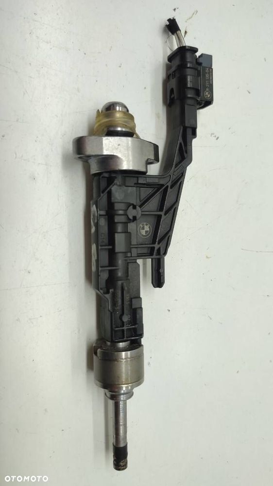 WTRYSKIWACZ PALIWA 102135-41 BMW G20 G21 330E 2021 - 1