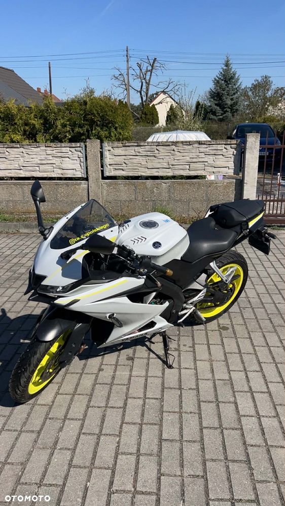 Yamaha YZF - 2