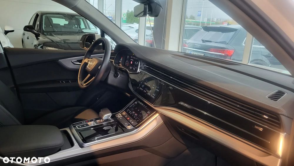 Audi Q7 - 11
