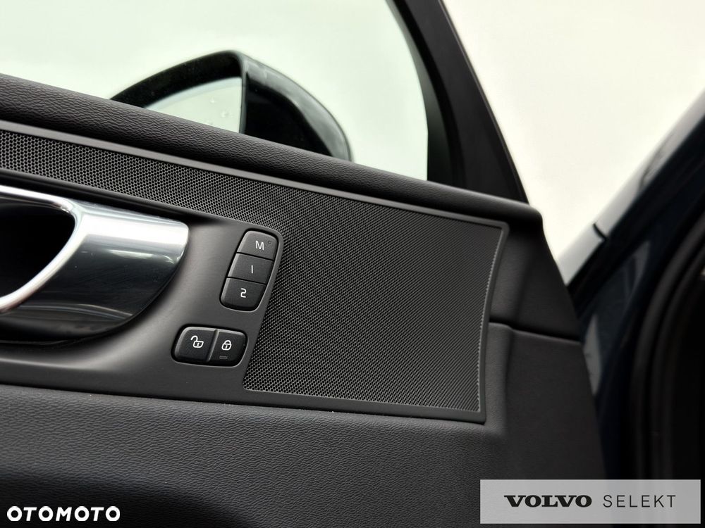 Volvo XC 60 - 21