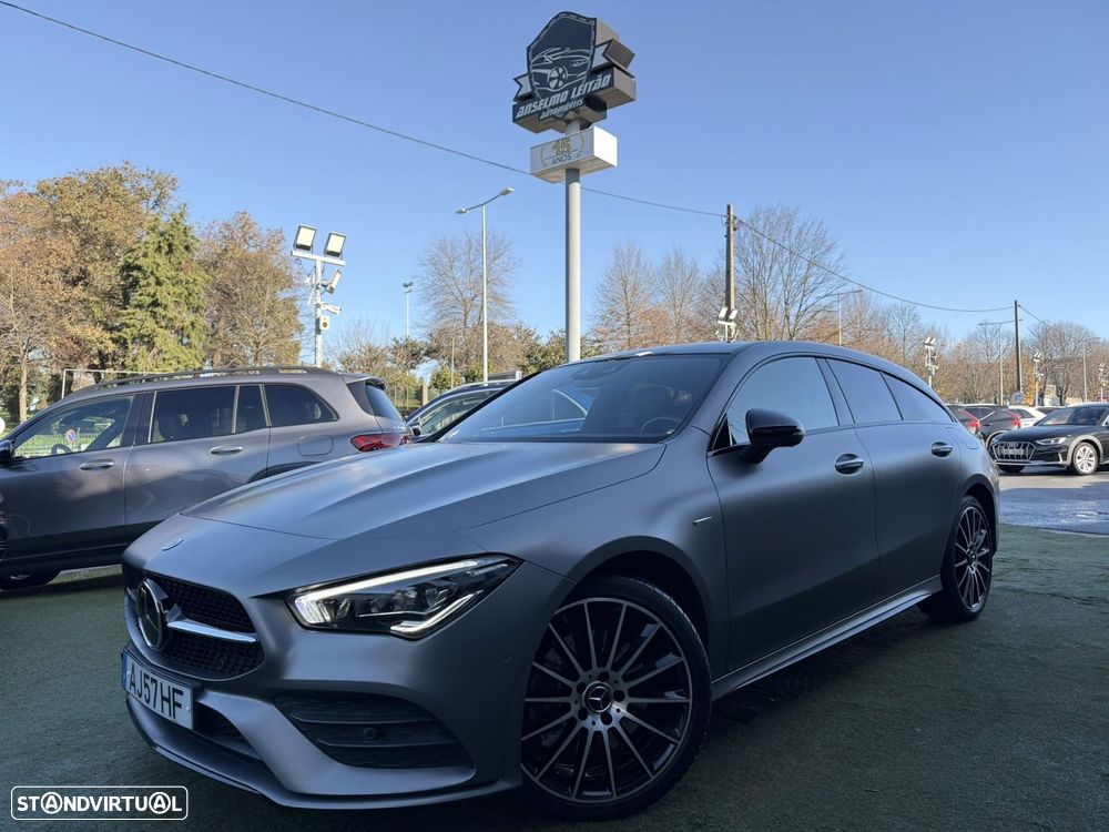 Mercedes-Benz CLA 250 e Shooting Brake AMG Line - 1