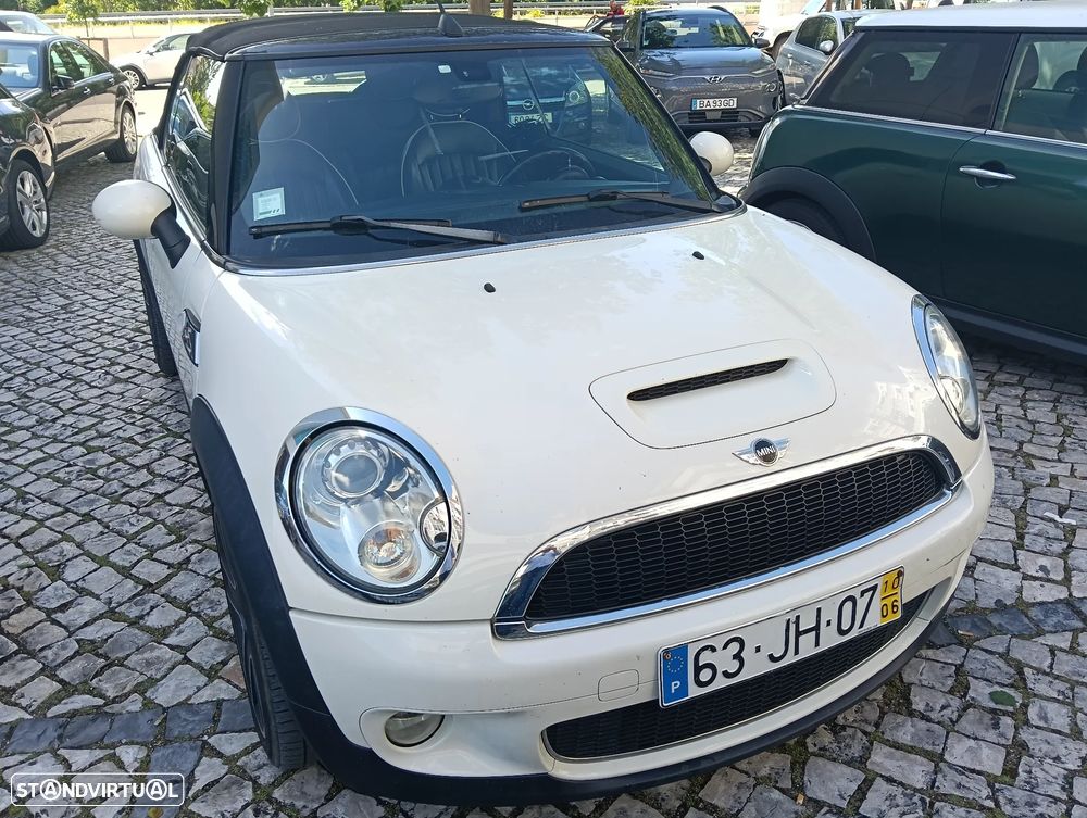 MINI Cabrio Cooper S - 21