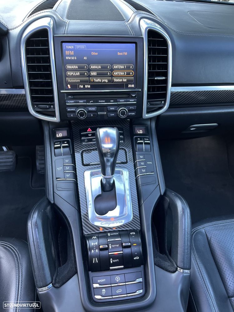 Porsche Cayenne - 23