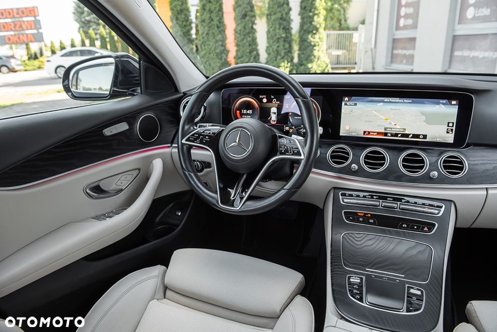 Mercedes-Benz Klasa E 220 d Business Edition 9G-TRONIC - 17