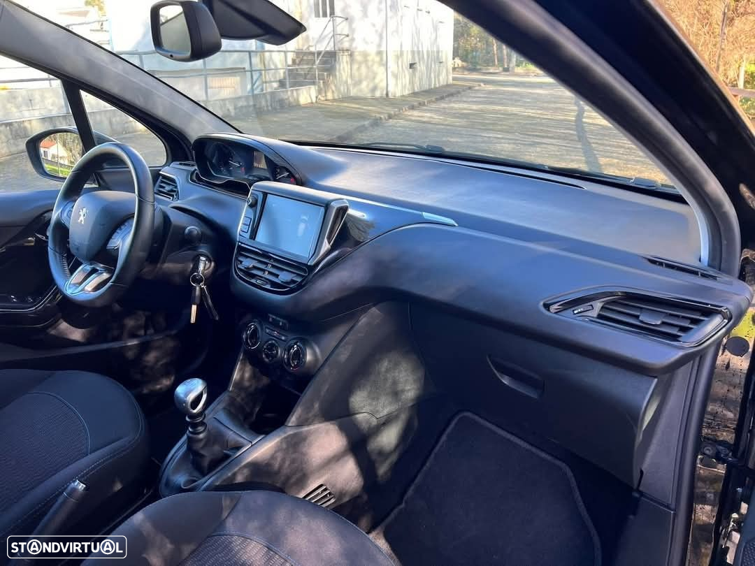 Peugeot 208 1.5 BlueHDi Allure - 23