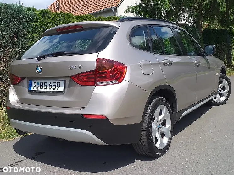 BMW X1 xDrive20d xLine - 14