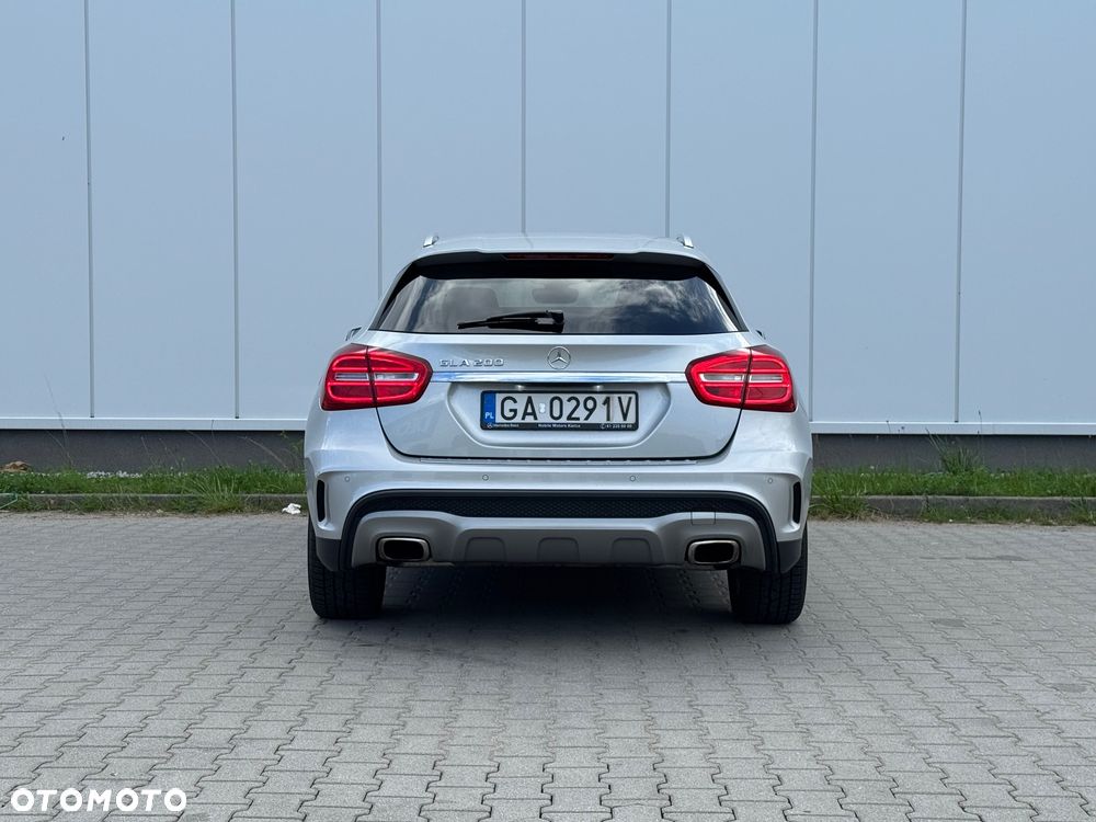 Mercedes-Benz GLA - 7