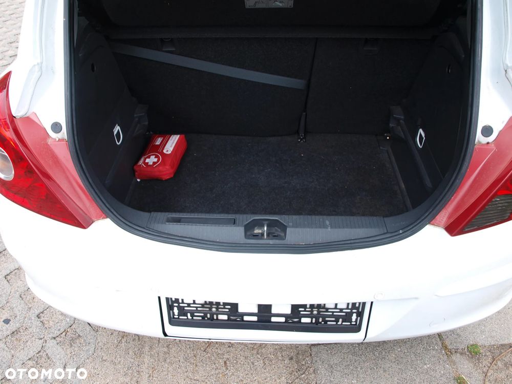 Opel Corsa - 13