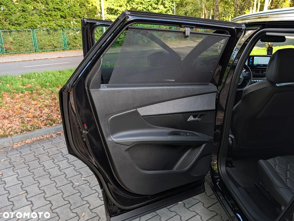 Peugeot 5008 BlueHDi 130 EAT8 Allure - 21