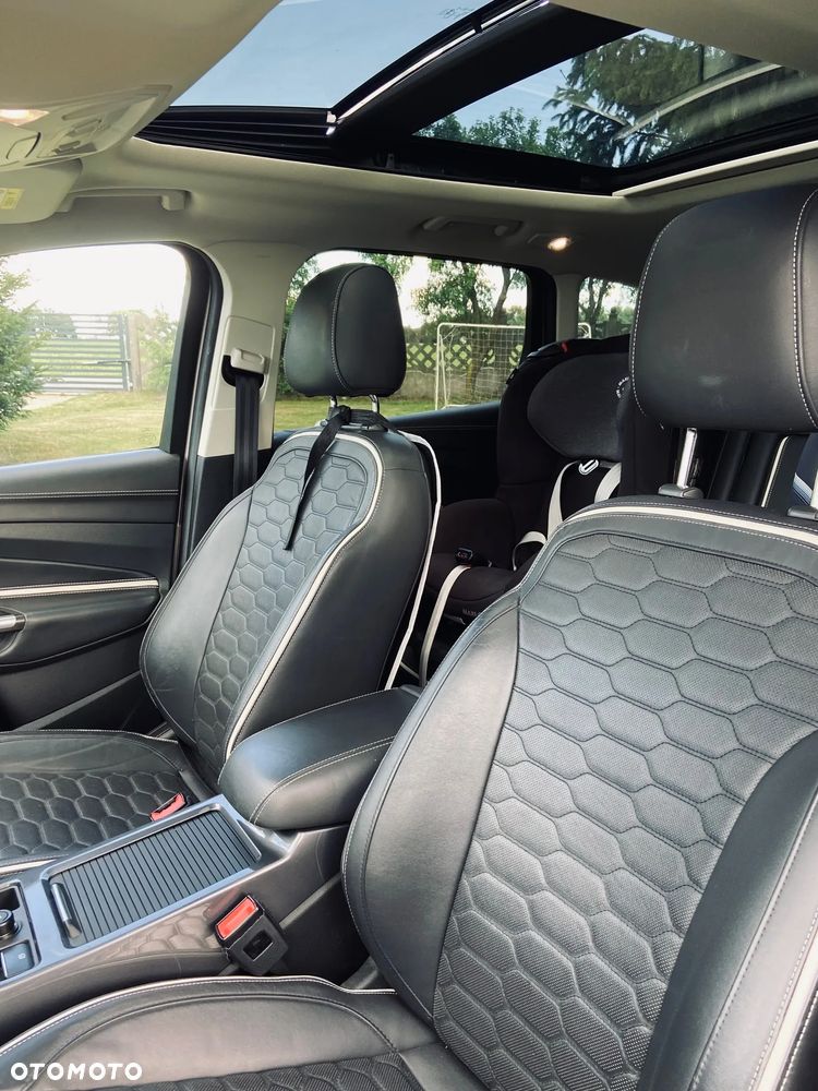 Ford Kuga Vignale 2.0 TDCi AWD - 11