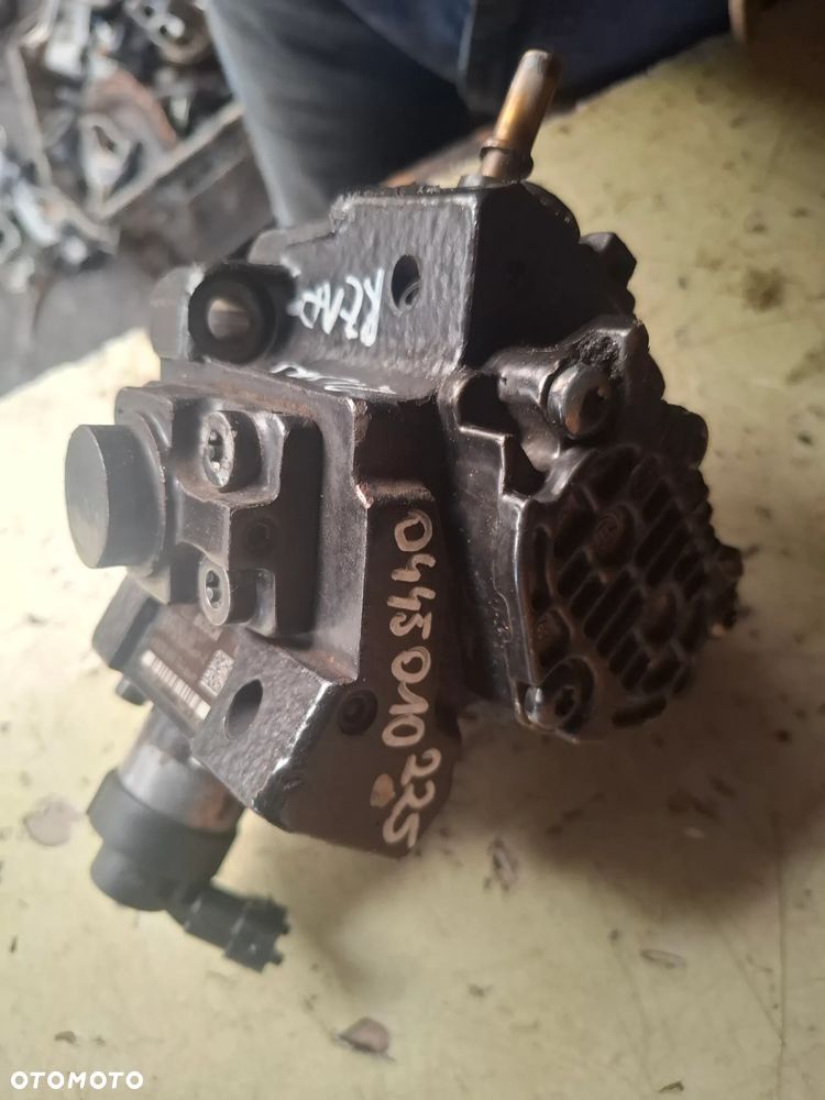 RENAULT NISSAN 2,0 DCI pomp wtryskowa 0445010223 - 2