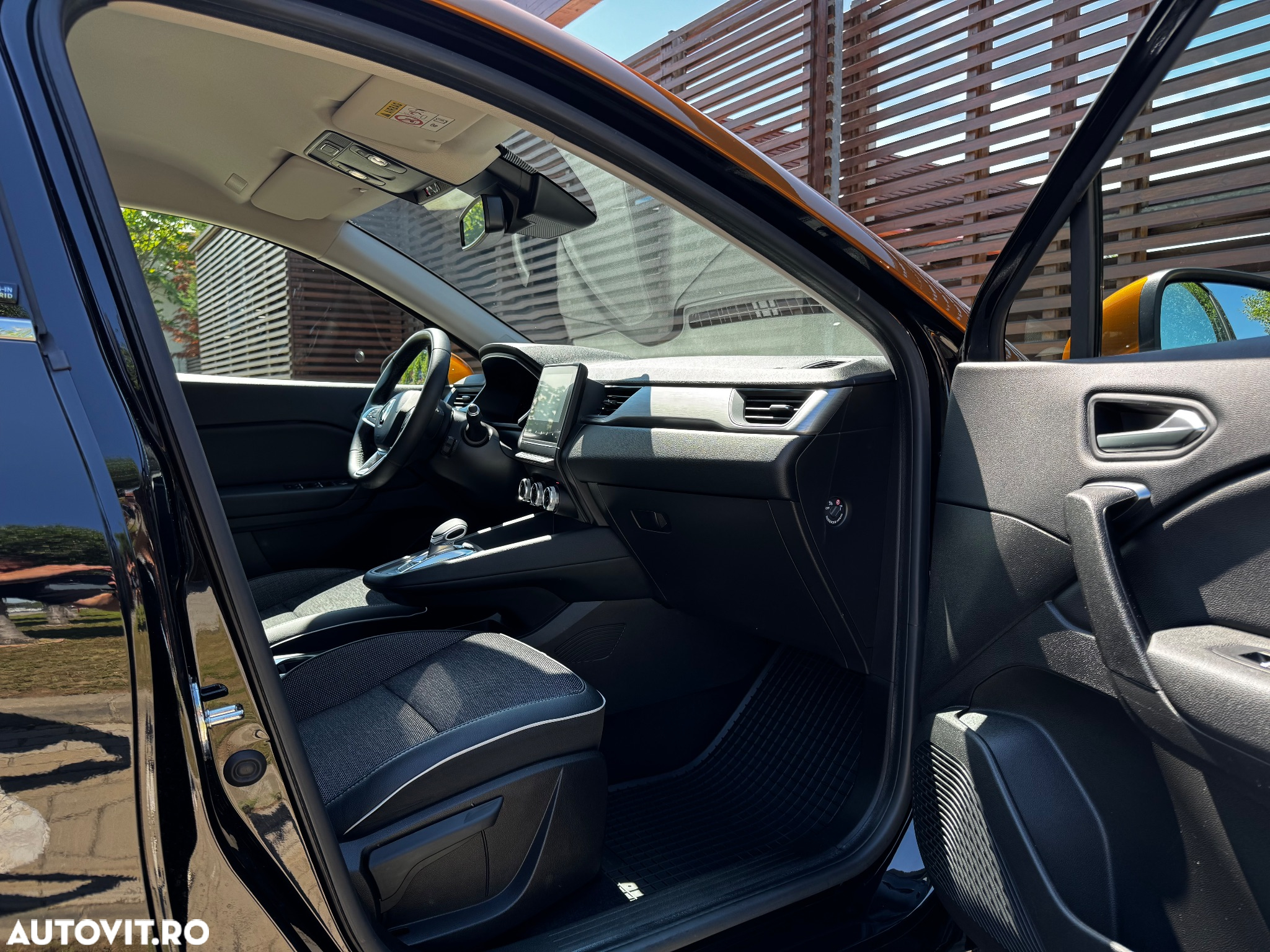 Renault Captur - 23