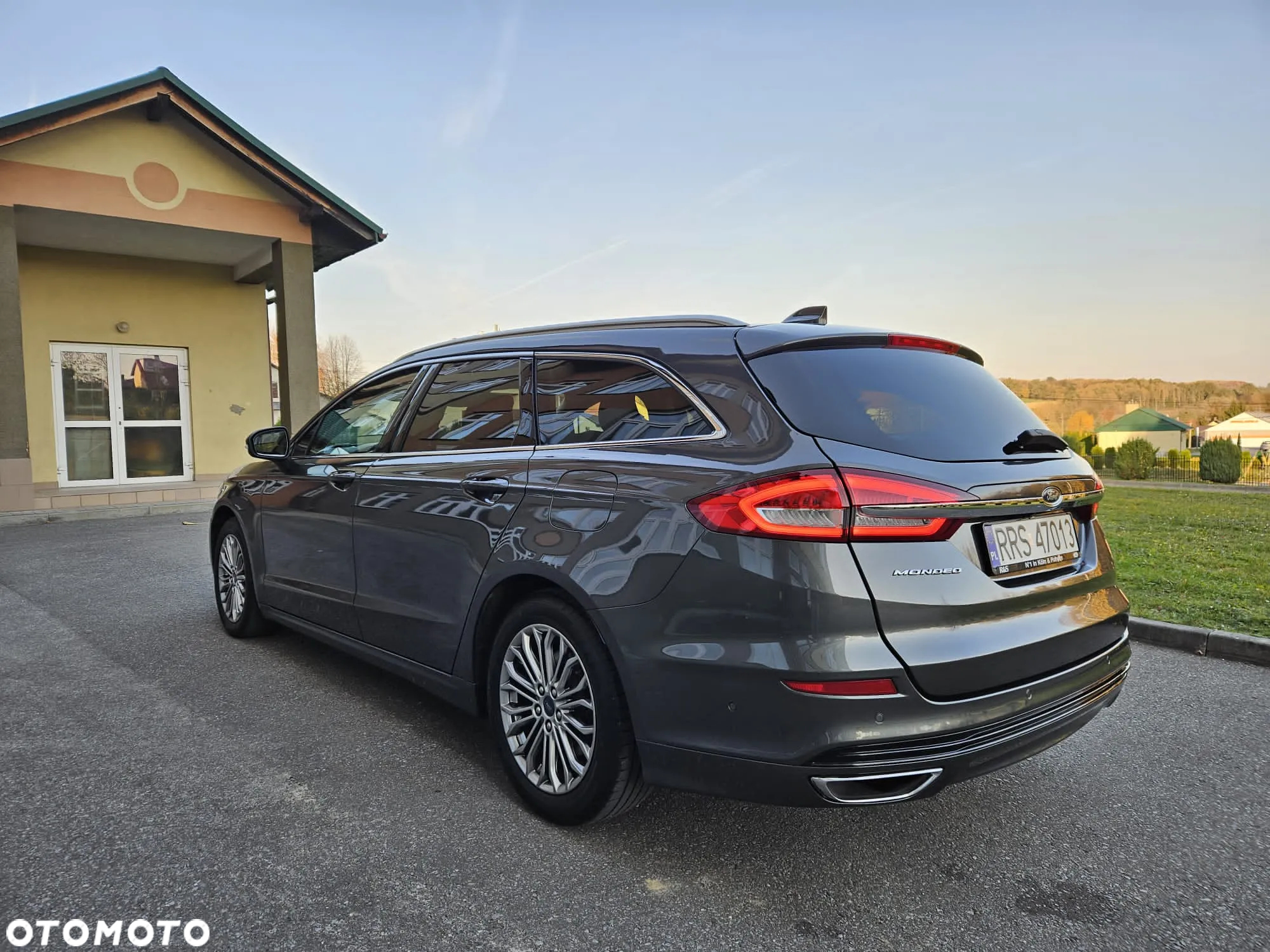 Ford Mondeo Turnier 2.0 EcoBlue Titanium - 8