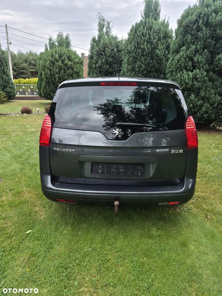 Peugeot 5008 1.6 THP Premium - 4