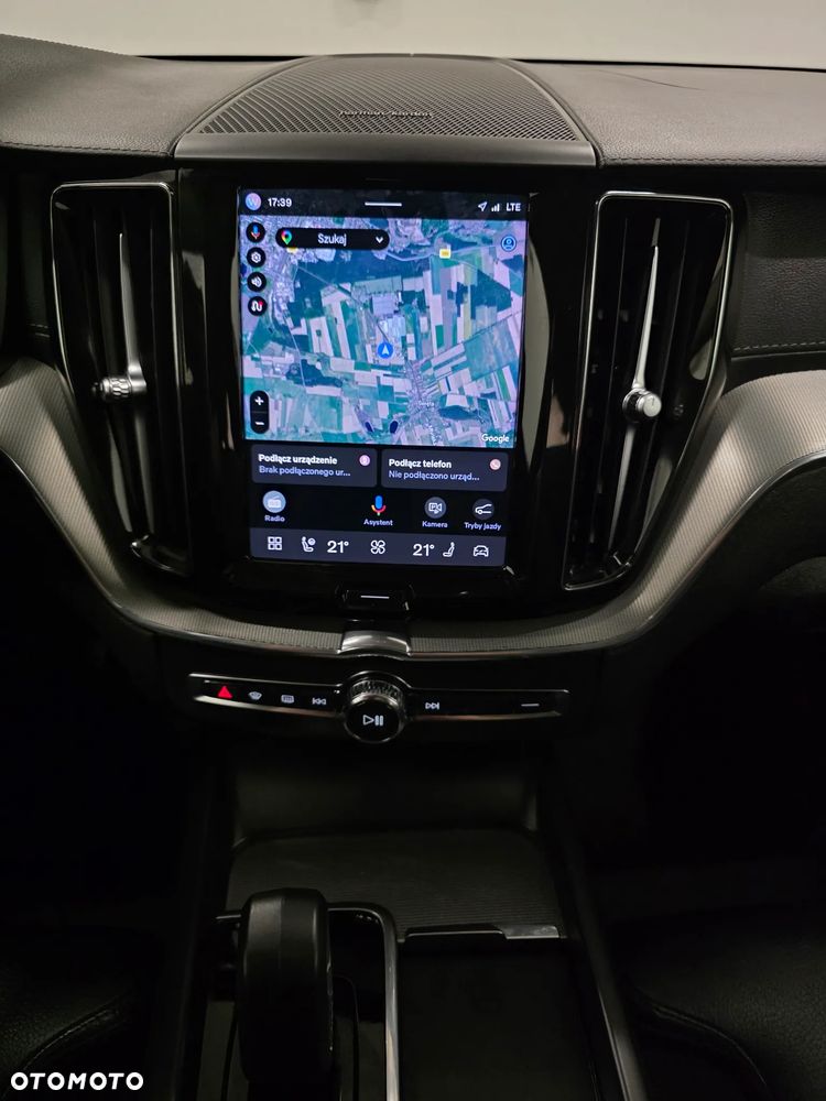 Volvo XC 60 B4 D Ultimate Dark - 12