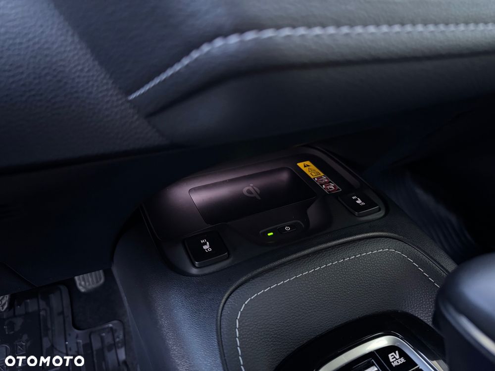 Toyota Corolla 2.0 Hybrid Executive - 20