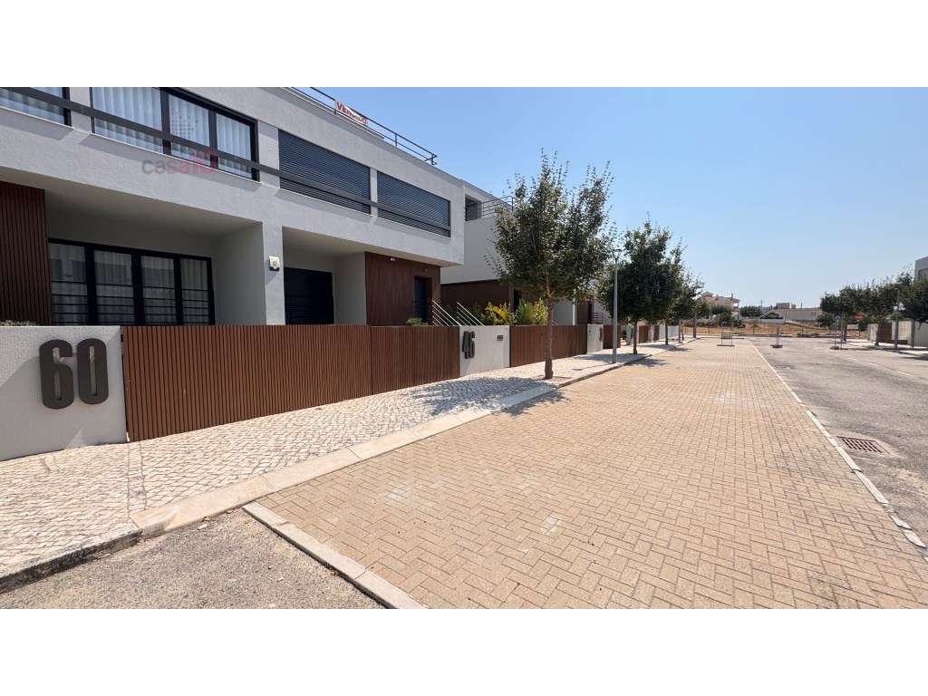 Moradia T4+1 nova, para Venda em Alcochete - Grande imagem: 4/60