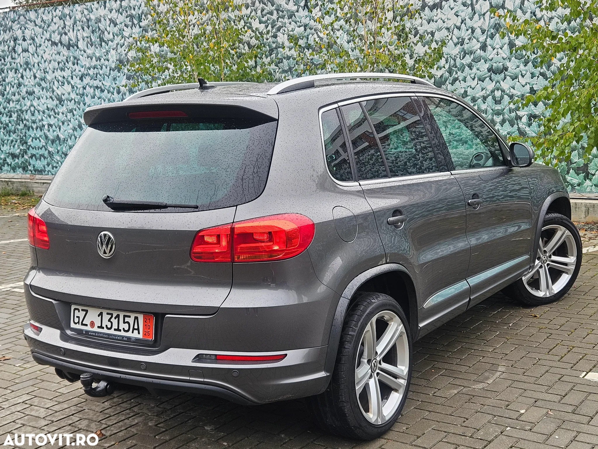 Volkswagen Tiguan - 3