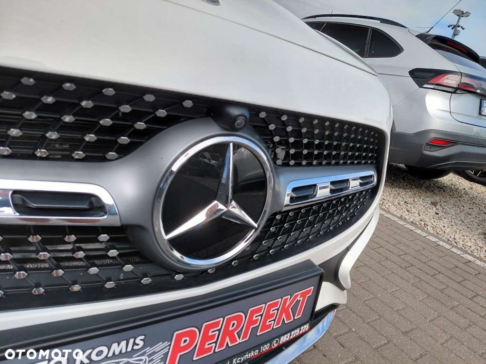 Mercedes-Benz GLA - 9