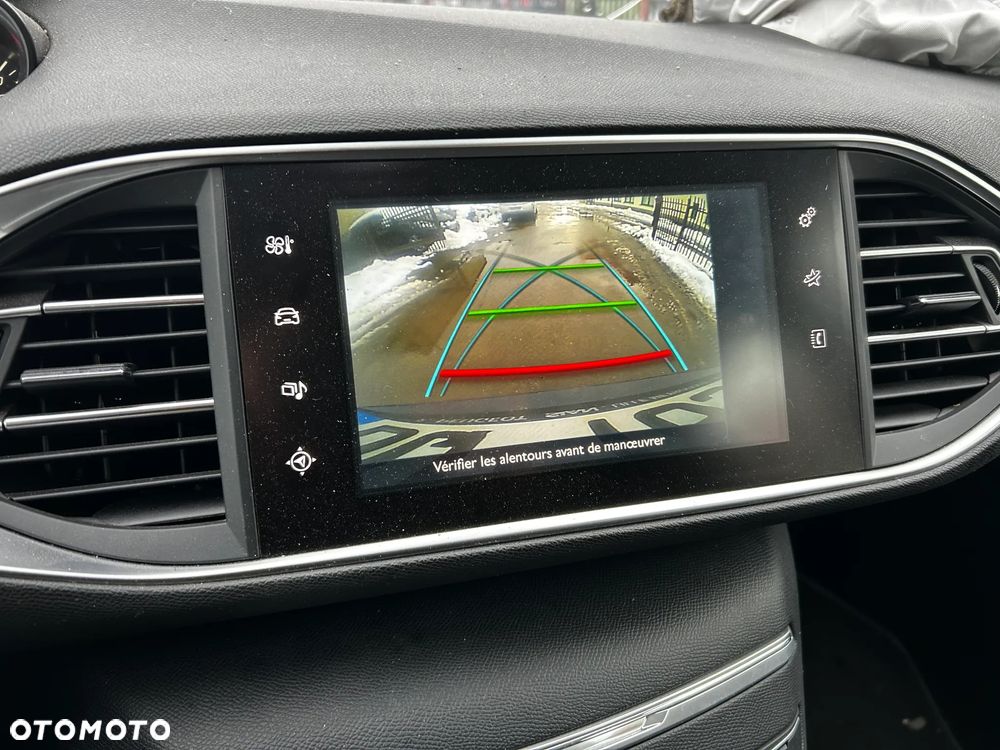 Peugeot 308 PureTech 130 EAT6 Stop & Start Active - 18