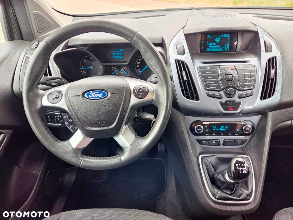 Ford Tourneo Connect Grand - 35