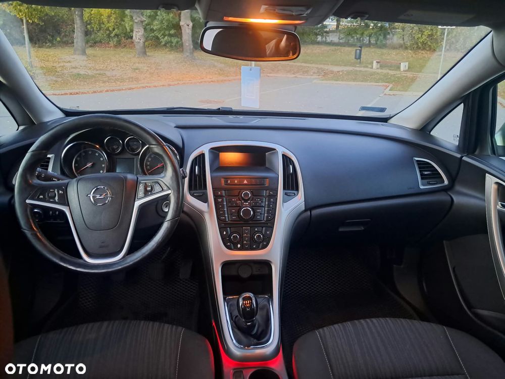 Opel Astra - 11