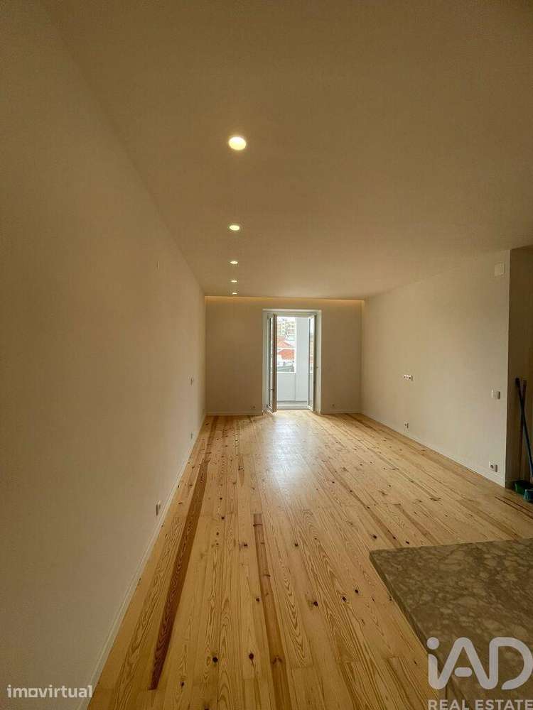 Apartamento T3 em Santo António de 109,00 m2 - Grande imagem: 2/28