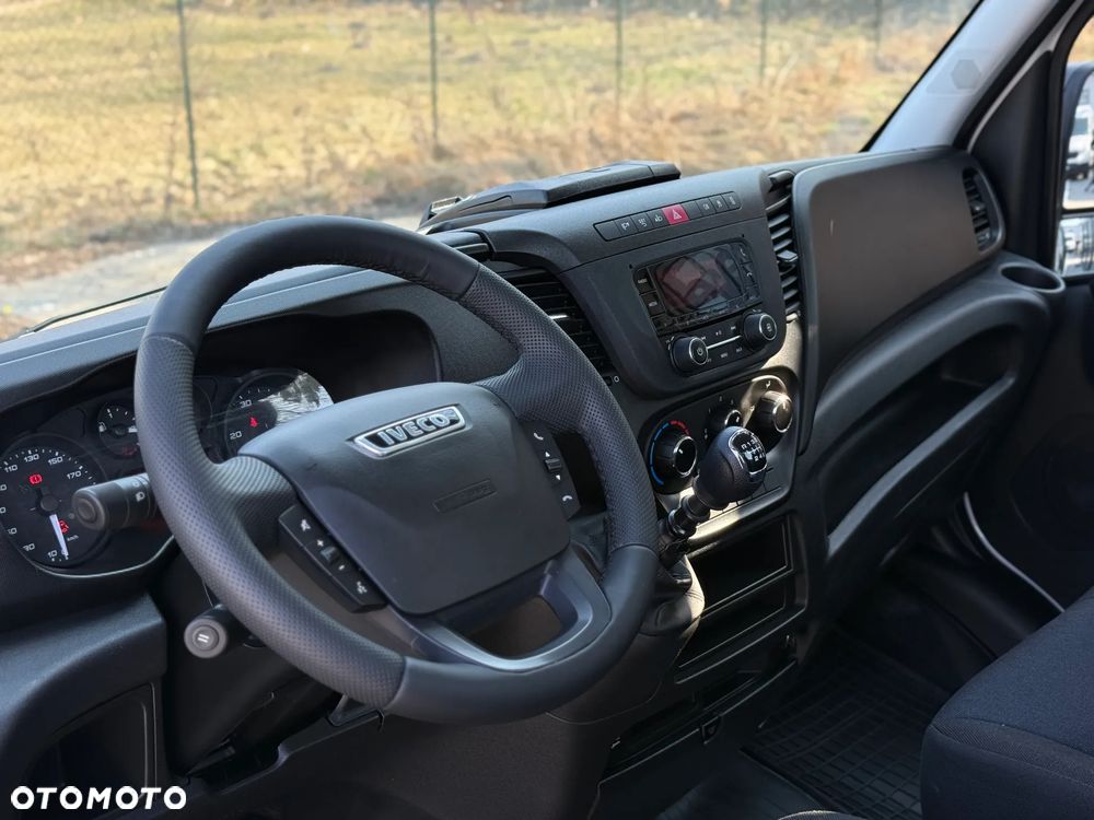 Iveco Daily 35S15 3.0 HPI 150KM / Autolaweta NOWY Najazd Aluminiowy / Wyciągarka + Poduszki Pneumatyczne / 2019 ROK PRODUKCJI / TYLKO 192.327KM PRZEBIEGU ! - 21