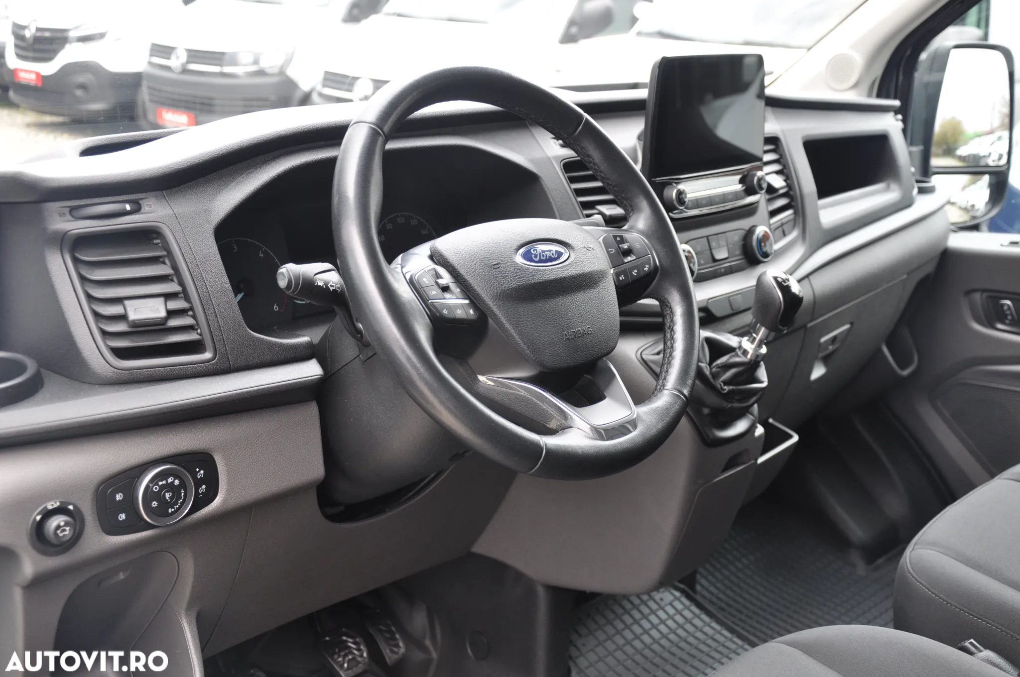 Ford Transit L3H2 Furgon - 15