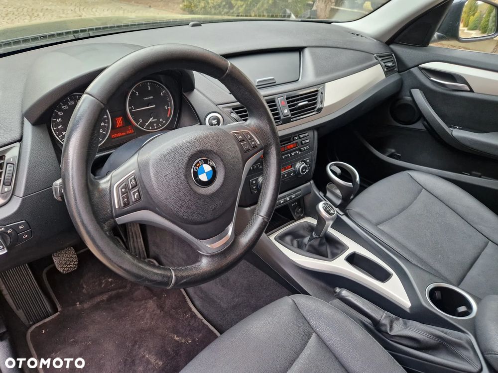 BMW X1 xDrive18d xLine - 9