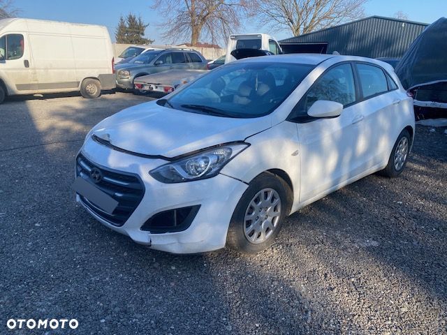 Hyundai i30 1.6 CRDi BlueDrive Classic + - 3
