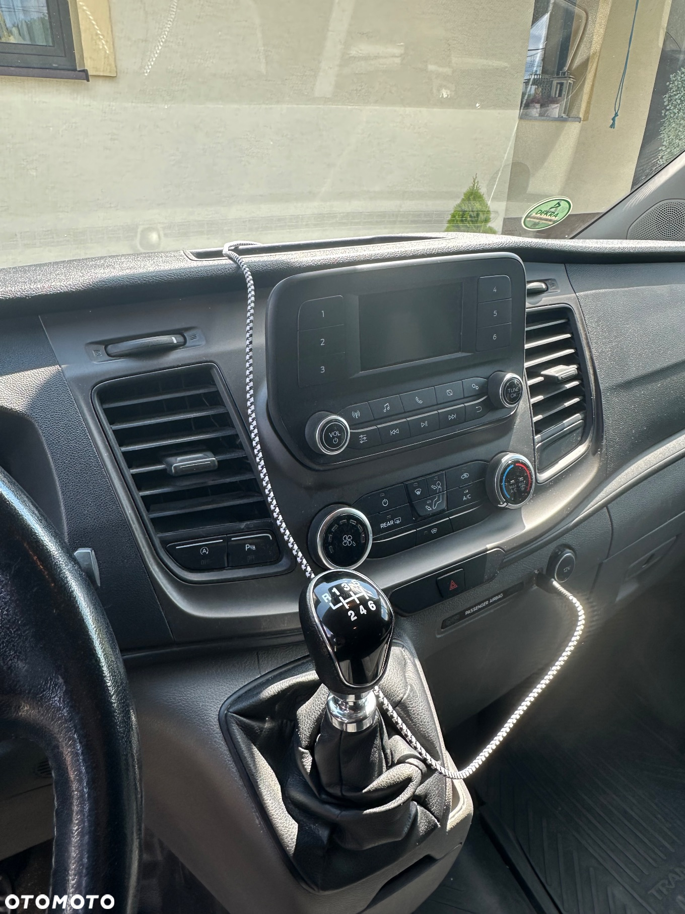 Ford Transit Custom 310 L2H1 Limited - 8