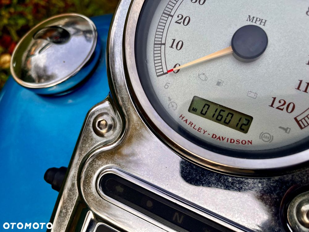 Harley-Davidson Dyna Super Glide - 12