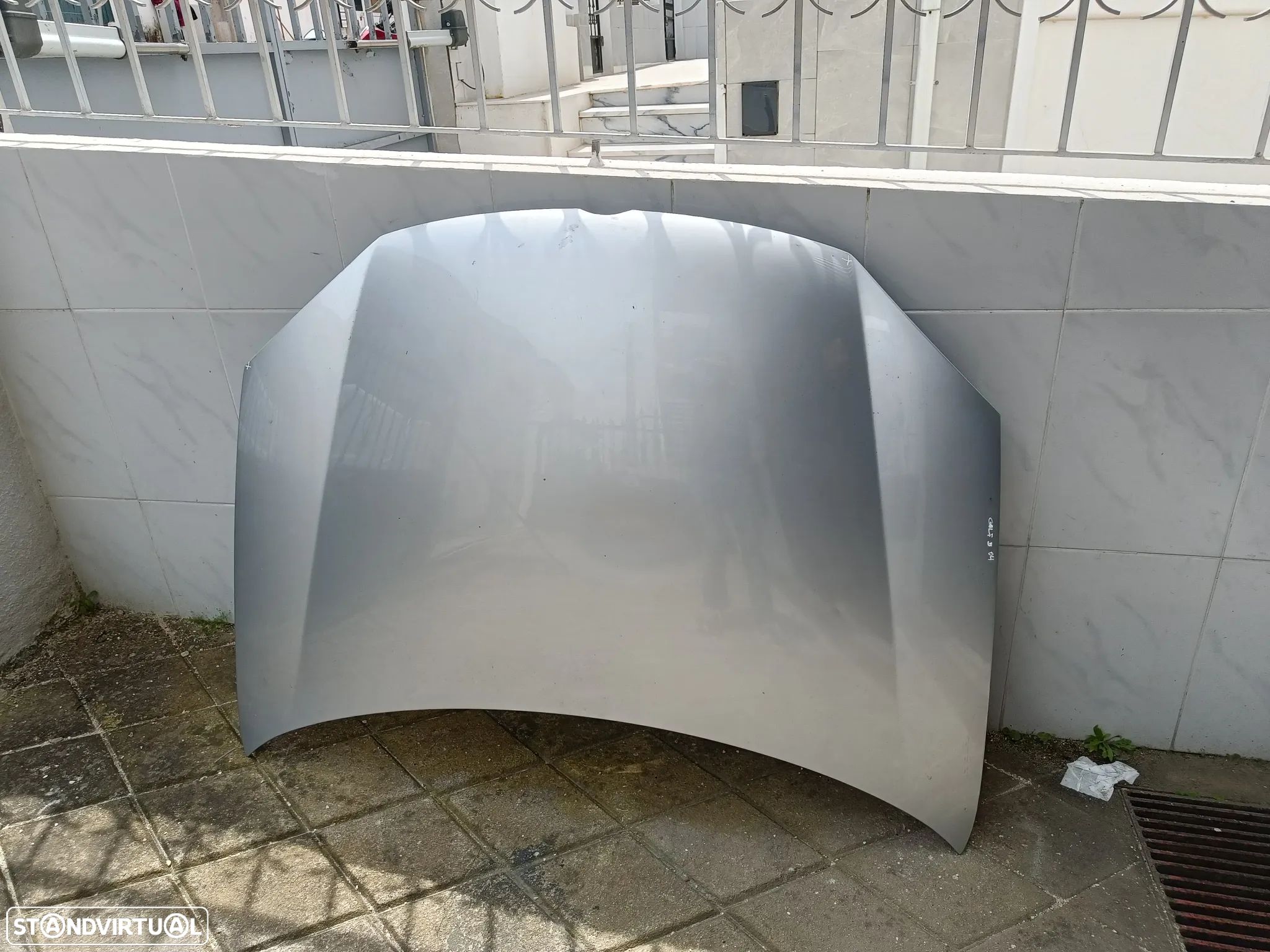 capot VW golf 5 V 2005 - 1